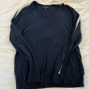 Banana Republic Extra Fine Merino Wool Sweater V-Neck Sweater XL.